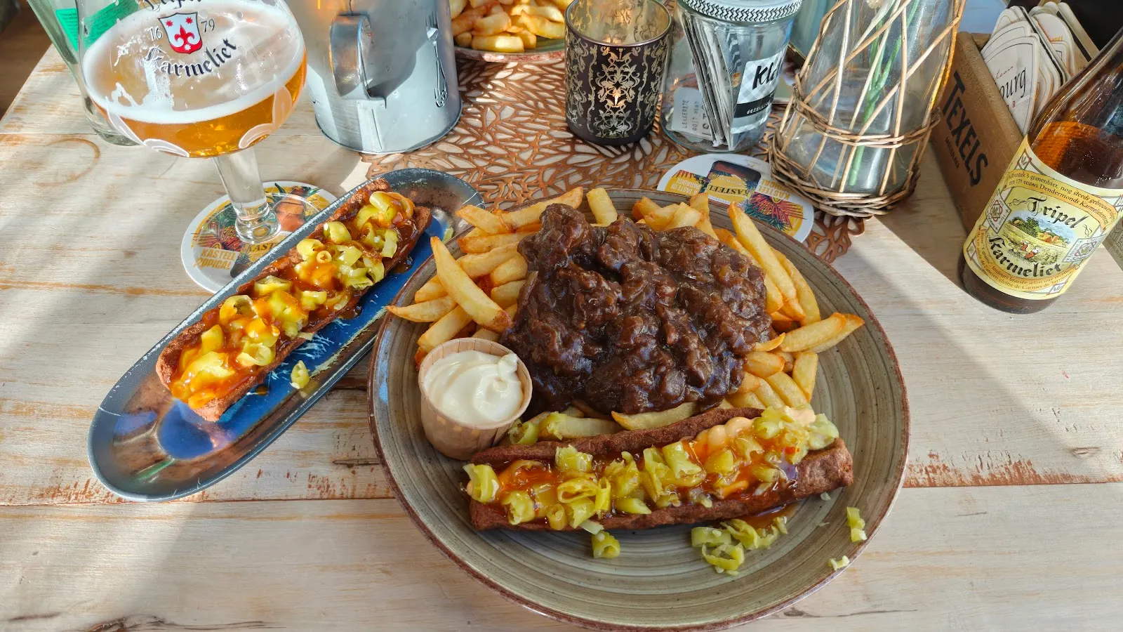 Frikandel speciaal met friet